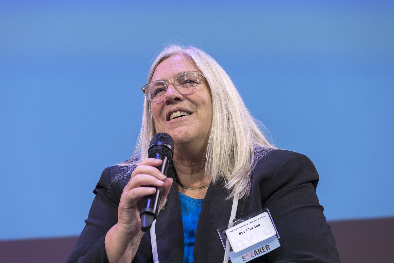 Photo of Sue Gordon at the 2022 Cybersecurity event